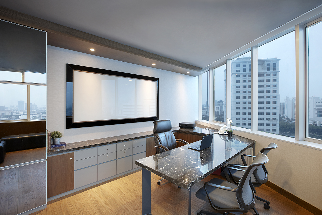 5 Steps to Designing an Executive Office Room - : High Street