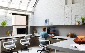 Bikin Kerja Nyaman dari Rumah, Kamu Butuh Inspirasi Home Office Design Bergaya Modern Ini